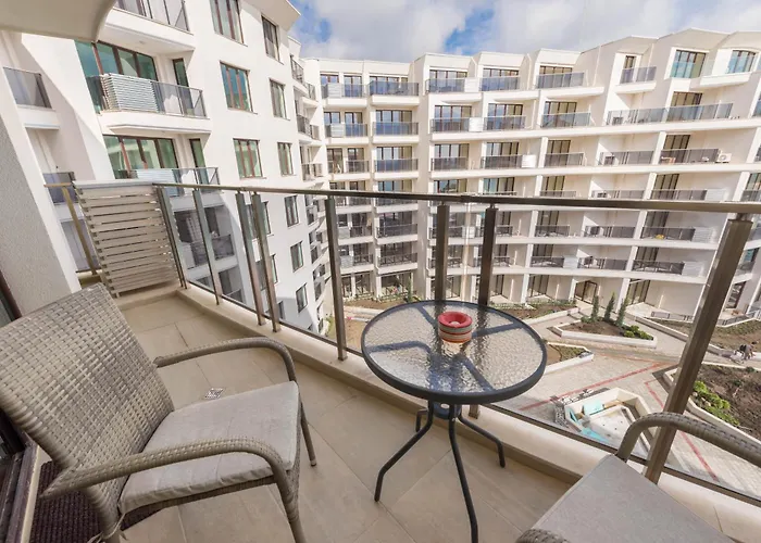 скайлайн 58 Apartman *